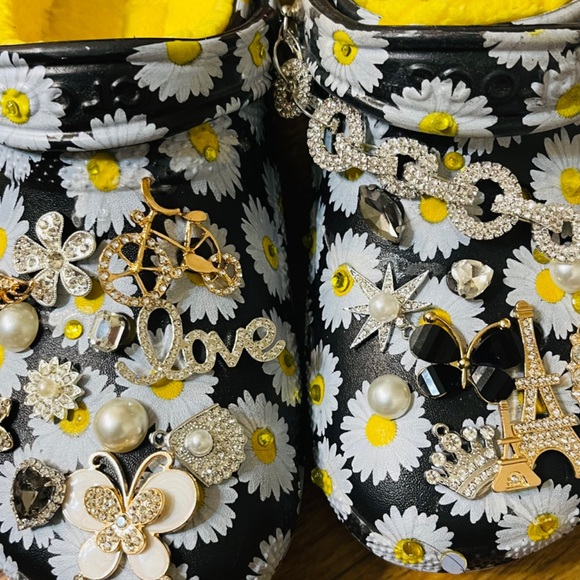 Crocs - Picture 4 of 4